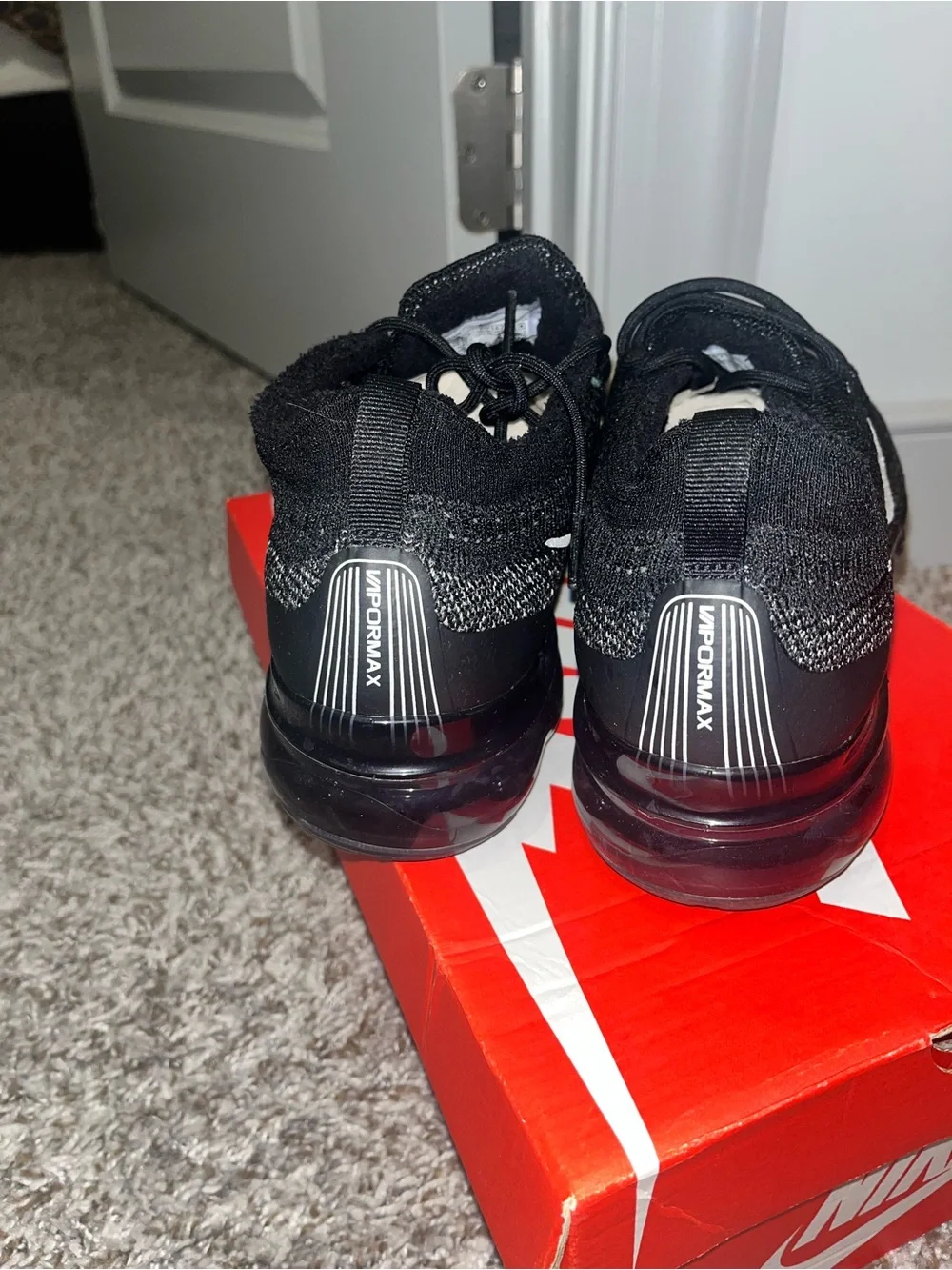 Nike Black/White VaporMax Flyknit Sneakers